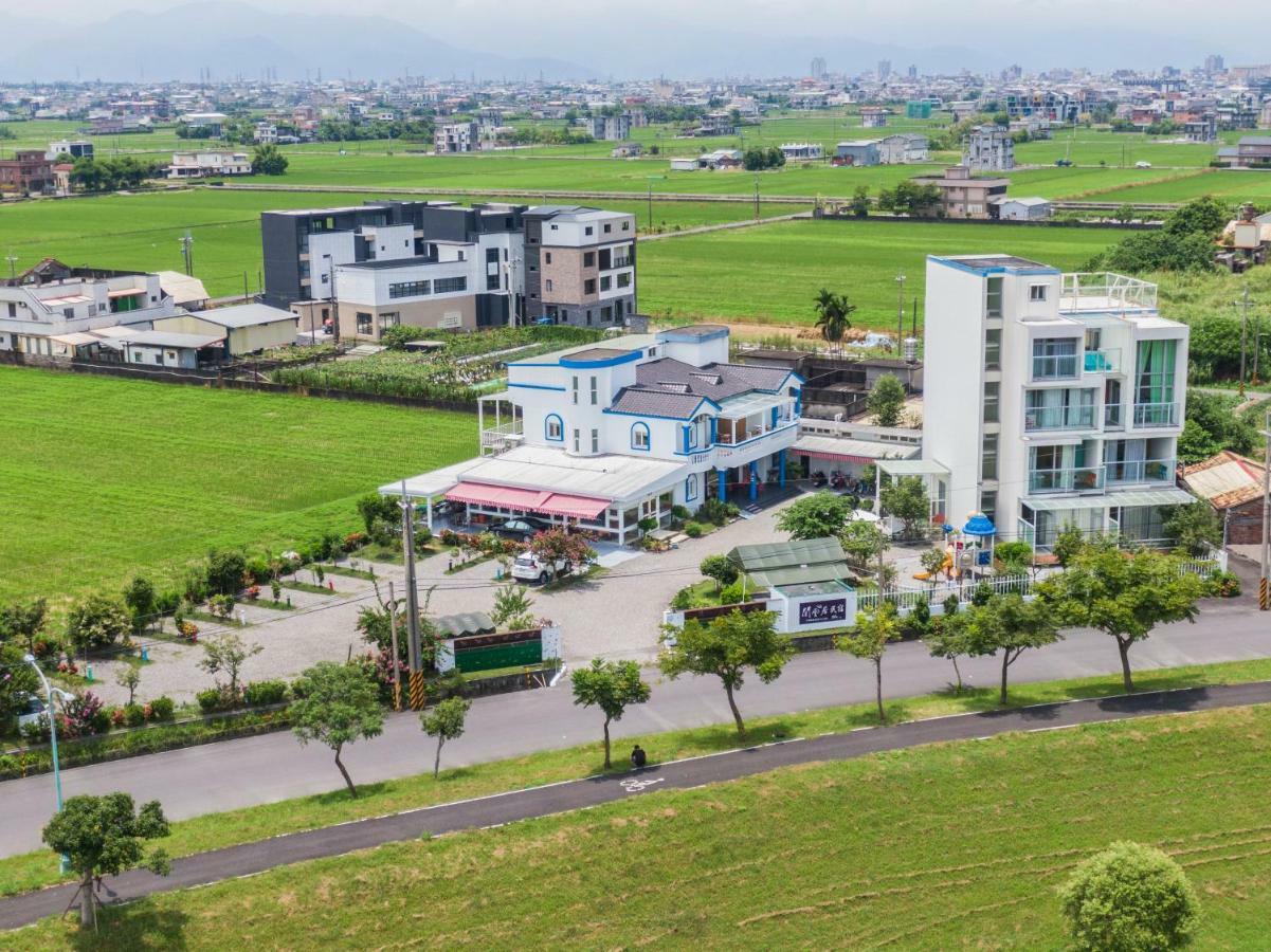 冬山閒雲居民宿 Dongshan  Exteriör bild