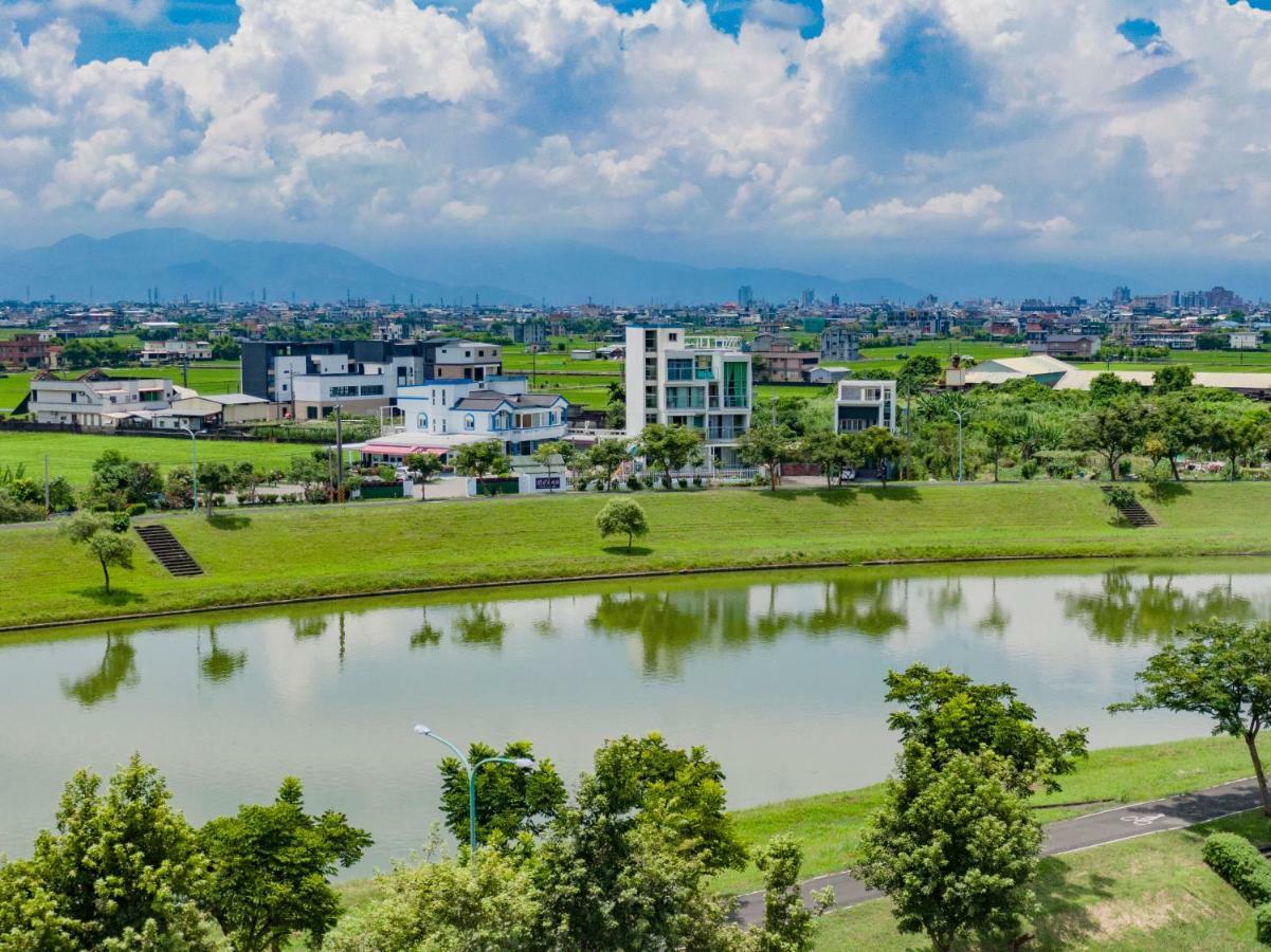 冬山閒雲居民宿 Dongshan  Exteriör bild